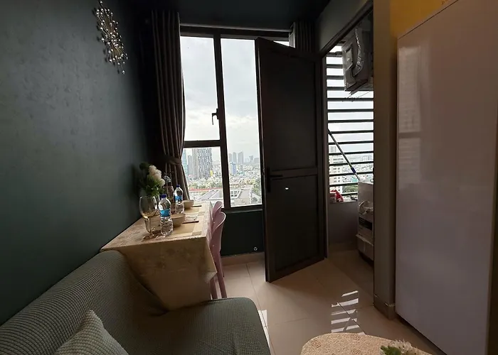 Lovely Saigon Apartment
